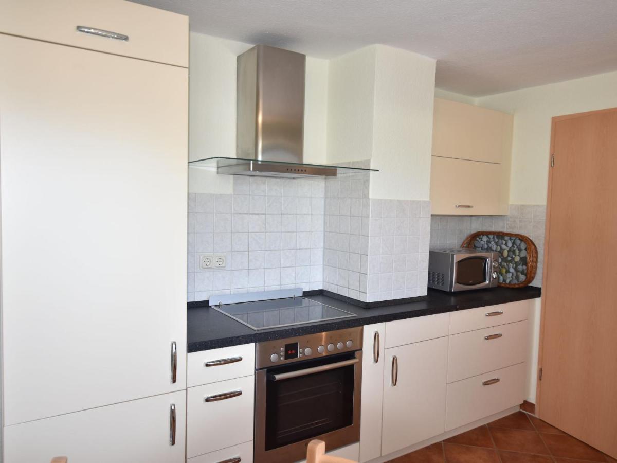 Modern Bungalow In Kroepelin With Garden Villa Ruang foto